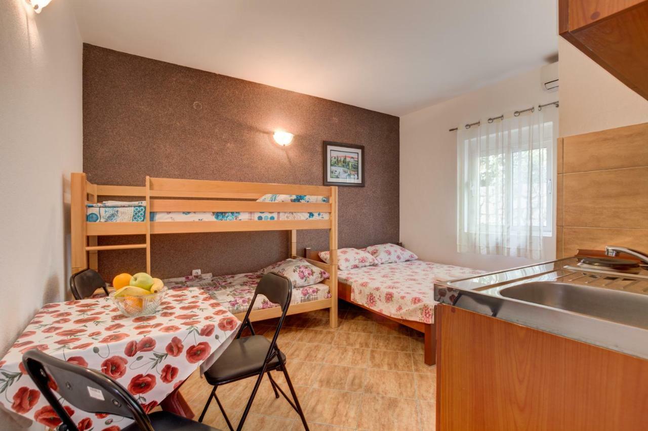 Studios Nikezic Utjeha-Bušat Extérieur photo